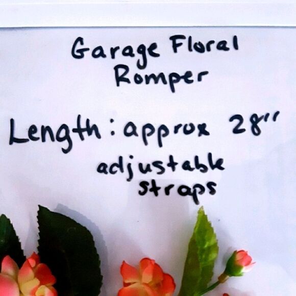 GarageāFloralāPrintĀ SleevelessāRomperāPocketsāXS - Picture 5 of 6